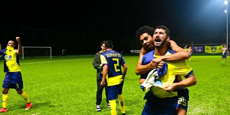 Abertura do Campeonato Municipal de Futebol 2025 de Ilhabela une esporte e conscientização sobre adoção animal