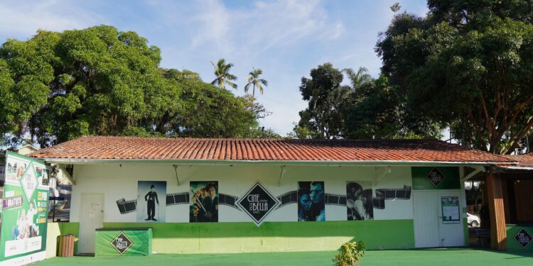 Cine Villa Bella & Clube divulga programação com novos sucessos, como o aclamado “Superman – Legacy”