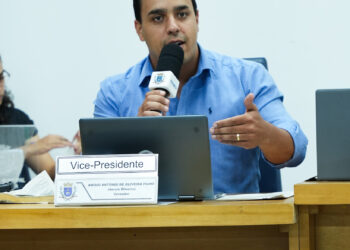 Câmara Municipal de Ilhabela debate projeto para instituir política municipal contra sexualização infantil em Ilhabela