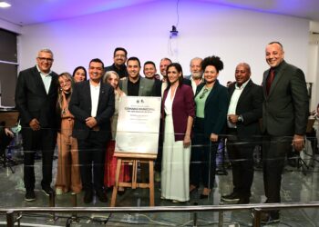 Câmara Municipal de Ilhabela celebra reinauguração de sua sede em noite histórica e prestigiada.