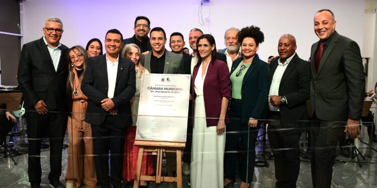 Câmara Municipal de Ilhabela celebra reinauguração de sua sede em noite histórica e prestigiada.