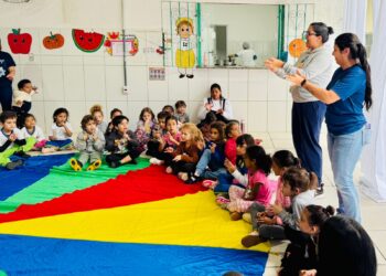 Escolas de Ilhabela promovem integração como preparativos para o Desfile de 3 de setembro