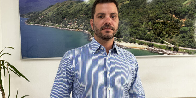 Prefeito de Ilhabela anuncia mudanças no comando de secretarias municipais