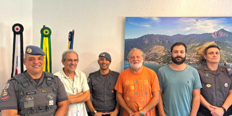 Prefeito Toninho Colucci recebe novo comandante da Polícia Militar e reforça compromisso com a segurança de Ilhabela