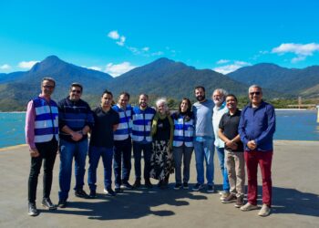 Prefeito de Ilhabela recebe secretária estadual Natália Resende e destaca investimentos em mobilidade e saneamento em Ilhabela