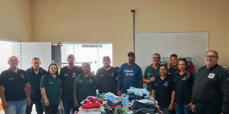 Prefeitura de Ilhabela promove mais uma edição do Varal Solidário e distribui mais de mil peças à população