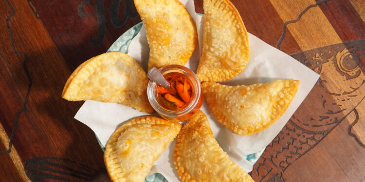 Tradição e sabor Boteco do Camarão retorna à Praça das Bandeiras a partir desta quinta-feira (14)