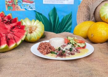 Cardápio Caiçara resgata cultura alimentar e é servido nas escolas municipais de Ilhabela