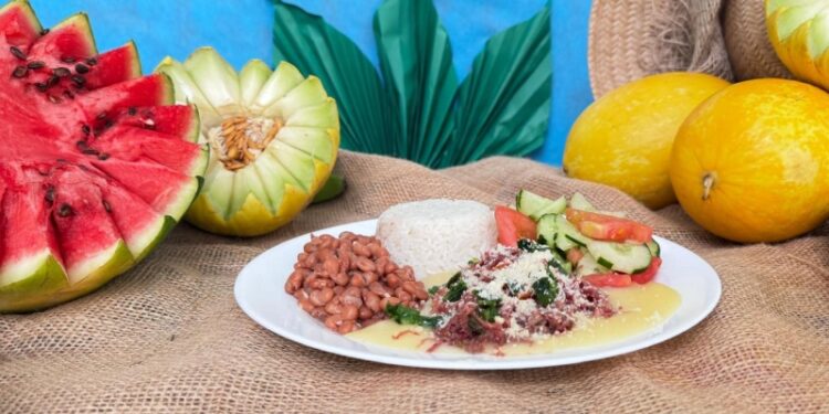 Cardápio Caiçara resgata cultura alimentar e é servido nas escolas municipais de Ilhabela