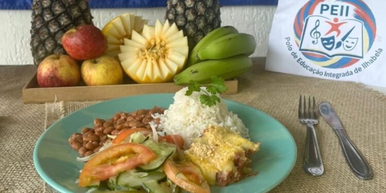 Cardápio Caiçara resgata cultura alimentar e é servido nas escolas municipais de Ilhabela