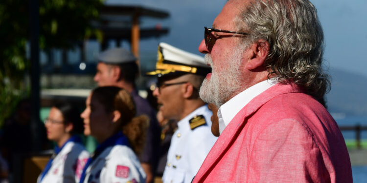 Cerca de mil estudantes participam do Desfile de 220 anos de Ilhabela