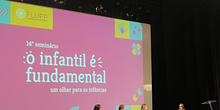 Equipe de Educação Infantil de Ilhabela participa do 14º Seminário “O Infantil é Fundamental”
