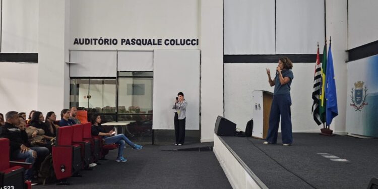 Ilhabela realiza formação do projeto “Lei Maria da Penha nas Escolas” com foco na prevenção da violência doméstica