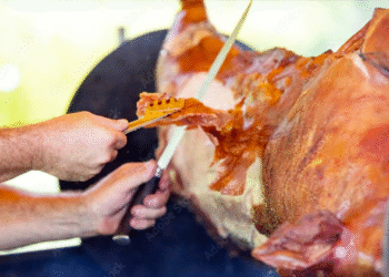 Do interior para a praia: Ilhabela (SP) promove  a 1º Festa do Porco no Rolete com muita MPB