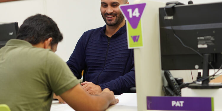 PAT de Ilhabela inicia a semana com mais de 40 vagas para diferentes níveis de escolaridade e experiência