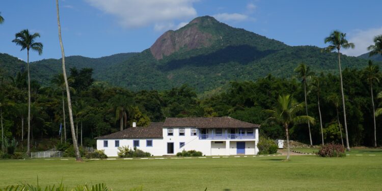Prefeito Toninho Colucci anuncia criação do Museu da Cachaça em Ilhabela