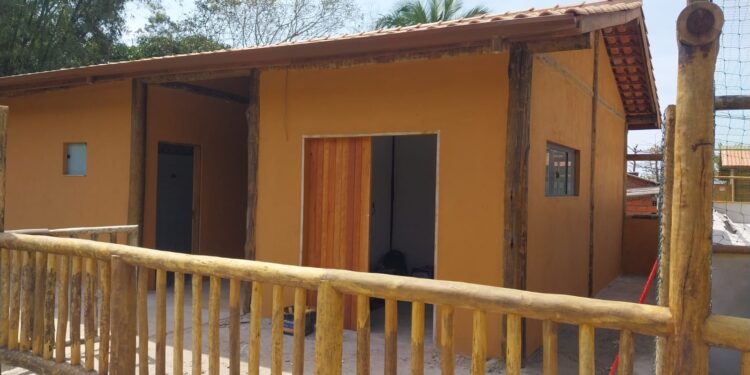 Prefeitura de Ilhabela avança em construção de nova escola em Castelhanos