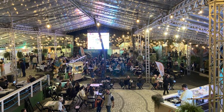 Prefeito Toninho Colucci comemora edição histórica do Boteco do Camarão