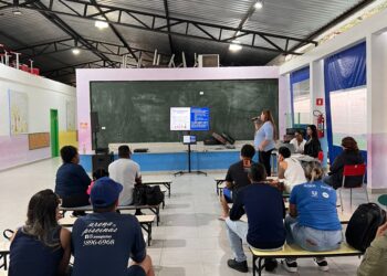 Prefeitura de Ilhabela leva escuta ativa às comunidades escolares para aprimorar ensino em tempo integral