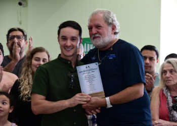 Toninho Colucci leva mais esporte para região Sul de Ilhabela com entrega da piscina semiolímpica do PEII