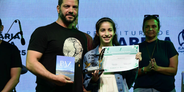 20º Concurso de Poesia de Ilhabela celebra o talento dos escritores locais durante a FLAI