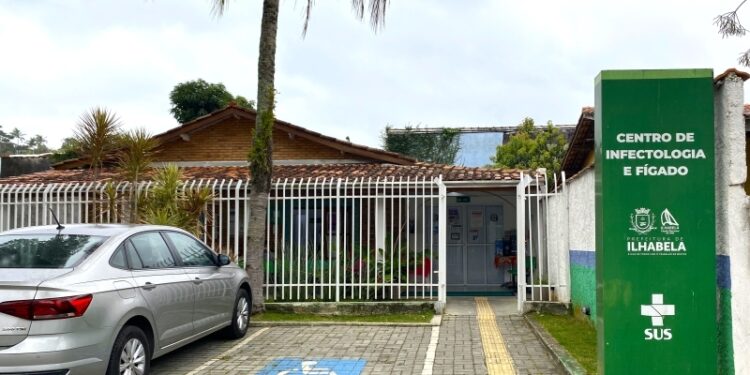 Centro de Infectologia e Fígado de Ilhabela promove conscientização sobre câncer de mama e colo do útero em evento que fortalece diversidade