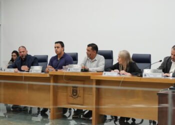 Audiência pública sobre a travessia de balsas reúne autoridades, vereadores e população em busca de soluções