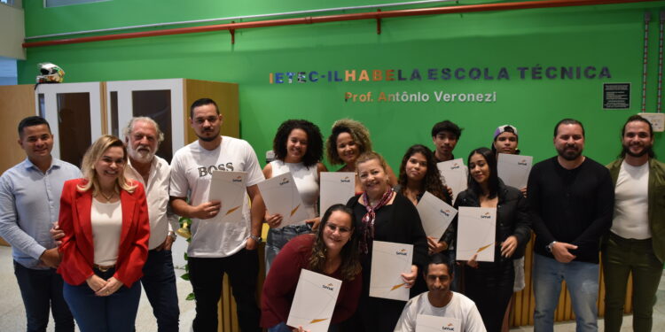 IETEC forma nova turma do Curso Rápido de Assistente de Logística