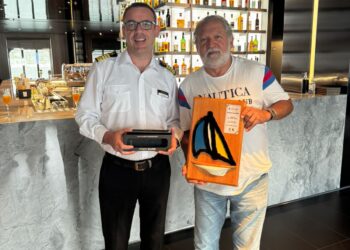 Prefeito Toninho Colucci abre oficialmente a temporada de cruzeiros 2025/2026 de Ilhabela