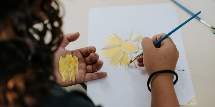 Ilhabela recebe lançamento do livro “Pelo Caminho das Plantas da Aldeia” e roda de conversa com o Cacique Mauro Awa