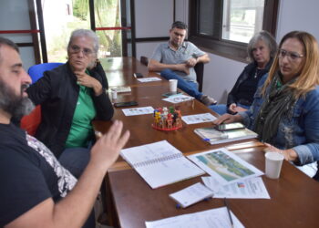 Prefeitura de Ilhabela e Associação Barreiros unem forças para recuperação ambiental da Praia de Barreiros