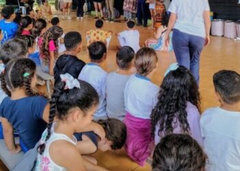 Escola Municipal Paulo Renato, de Ilhabela, é destaque no Prêmio FLUPP 2025 com projeto MUVUCAXÉ