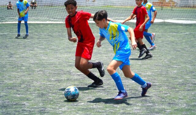 Festival de Futebol Sub-15 reúne mais de 100 atletas no PEII Barra Velha neste sábado