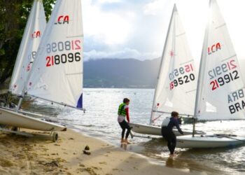 Ilhabela participa do Paulista da Classe ILCA 2025 com representantes da Escola de Vela “Lars Grael”