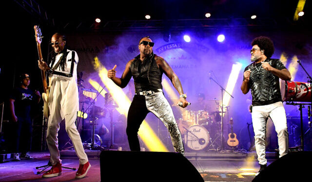 Prefeitura de Ilhabela valoriza a cultura afro-brasileira na Semana da Consciência Negra com oficinas, apresentações e shows de Originais do Samba e Negritude Júnior