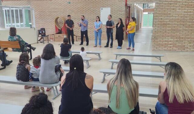 Reunião devolutiva com pais da Escola Natã Ugo confirma permanência dos alunos na nova Escola do Bexiga em 2026
