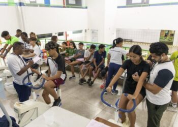  “Teste da Bicicleta” realizado nas escolas municipais de Ilhabela traz reconhecimento a cientista brasileiro