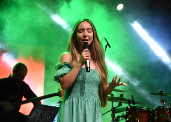 4º A Voz da Ilha realiza fase classificatória neste domingo (5) com recorde de inscritos e repertório musical variado