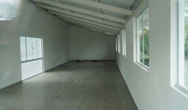 Ilhabela ganha novo Ateliê de Costura do Fundo Social com espaço ampliado para cursos e geração de renda