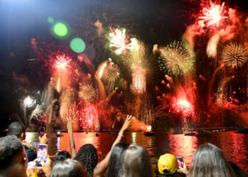 Prefeitura de Ilhabela reforça uso obrigatório de fogos sem estampido e orienta moradores e visitantes