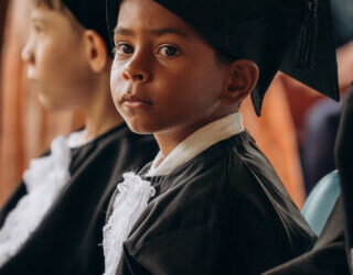 Rede Municipal de Ilhabela promove semana de formaturas nas escolas das comunidades tradicionais