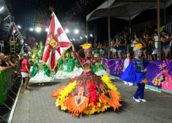 Escola de Samba Água na Boca celebra 21 anos neste sábado (17) e aquece clima de Carnaval em Ilhabela
