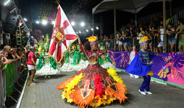 Escola de Samba Água na Boca celebra 21 anos neste sábado (17) e aquece clima de Carnaval em Ilhabela