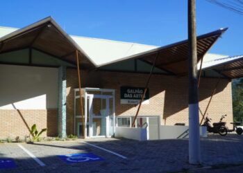 Espetáculo musical infantil “As aventuras do peixinho Nuni” chega a Ilhabela com apresentação gratuita