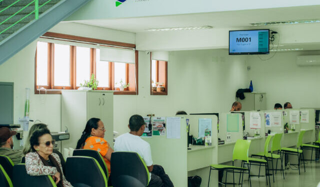 PAT de Ilhabela divulga vagas de emprego com salários de até R$ 3.500 nesta semana