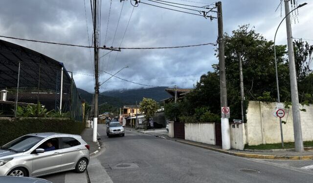 Prefeitura de Ilhabela comunica interdição parcial da Avenida Faria Lima entre esta terça (27) e quarta-feira (28)