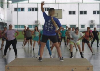 Fundo Social de Solidariedade de Ilhabela reúne mais de 500 alunos em aulas do Projeto Dança para Todos