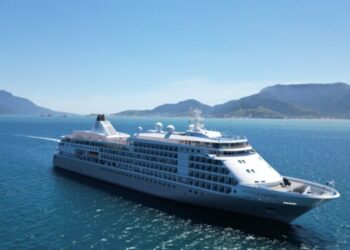 Ilhabela recebe cerca de 11 mil turistas de navios de cruzeiros durante a semana do Carnaval