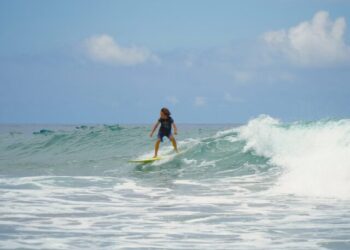 Campeonato de Surf das Comunidades Tradicionais chega à Praia do Bonete neste sábado (7)