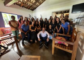 Fundo Social encerra Mês da Mulher com homenagem a colaboradoras